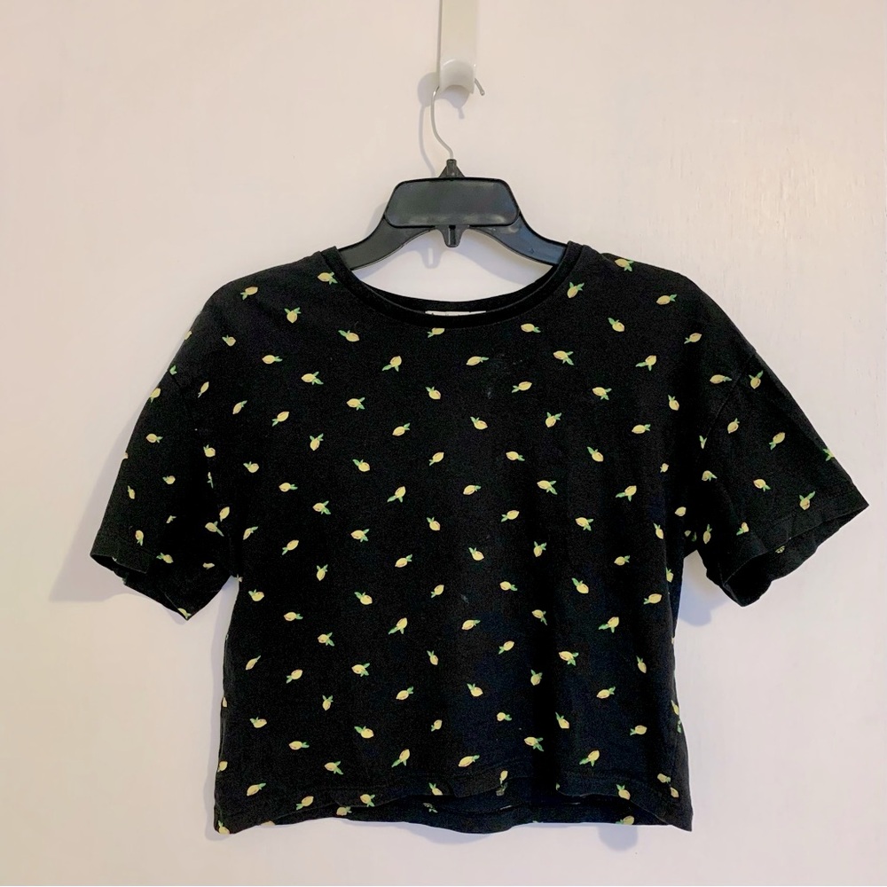 Stradivarius lemon print cropped tee
